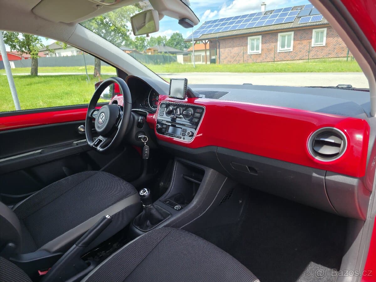 2012 Volkswagen UP! - 12
