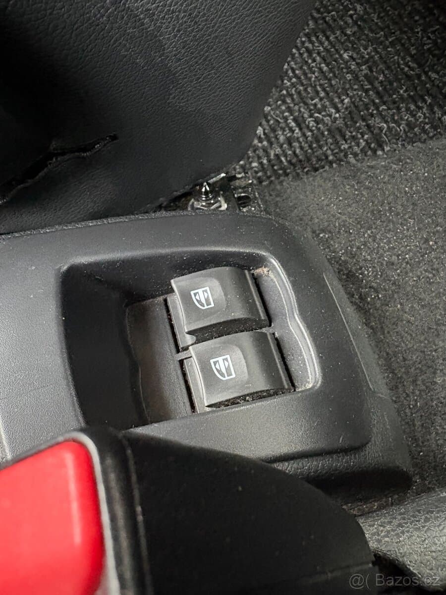 2015 Dacia SANDERO - 12