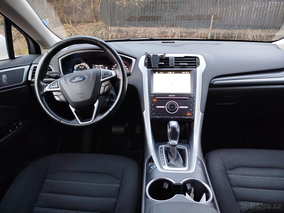 2019 Ford MONDEO - 12