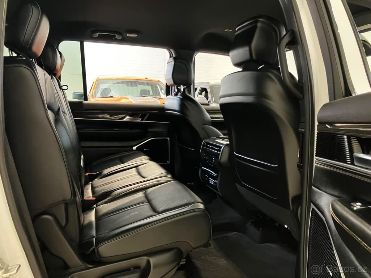 2022 Jeep OSTATNÍ - 12