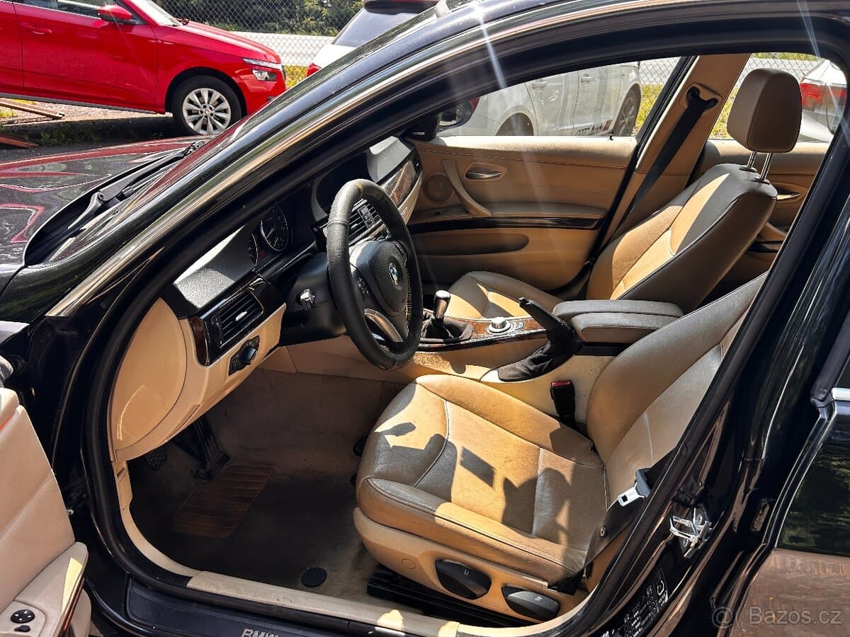 2005 BMW 3-SERIES - 12