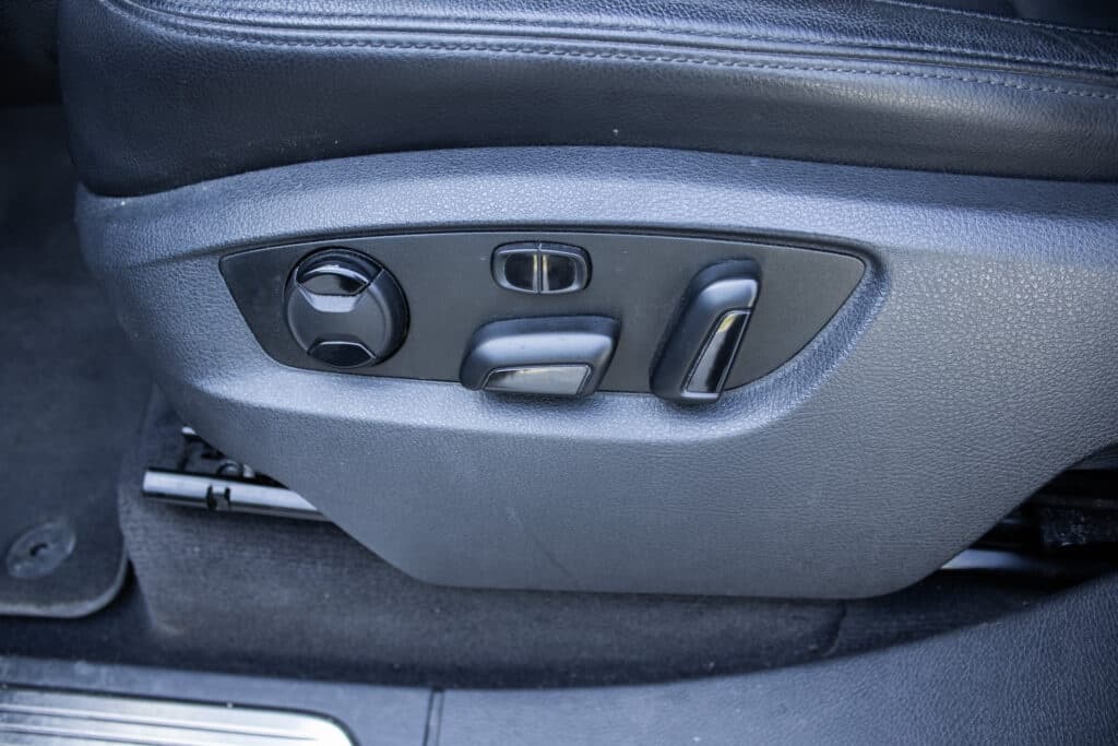 2013 Volkswagen TOUAREG - 12