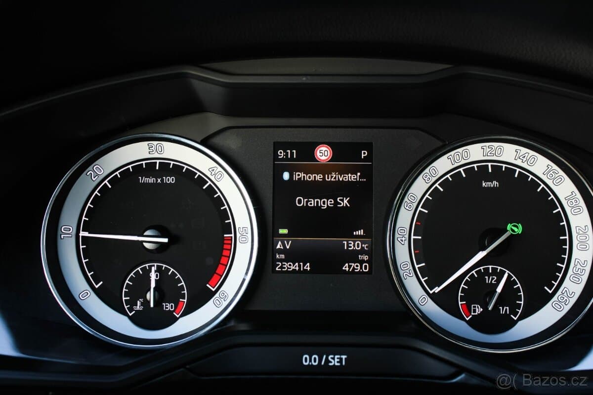 2020 Škoda SUPERB - 12