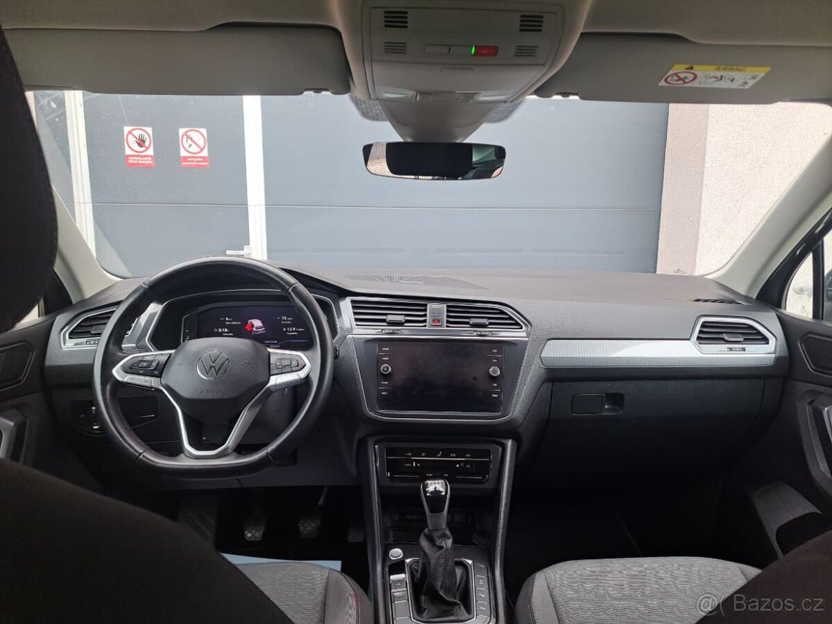 2021 Volkswagen TIGUAN - 12