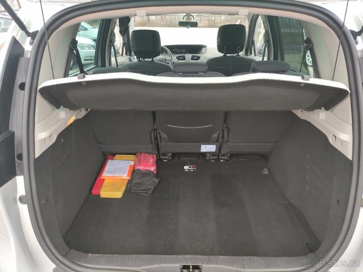 2015 Renault SCENIC - 12