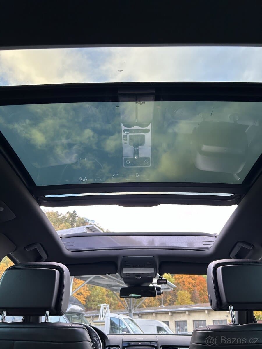 2013 Volkswagen TOUAREG - 12