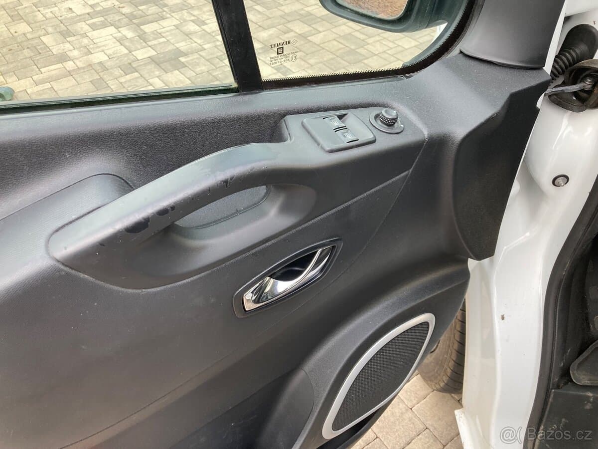 2015 Opel VIVARO - 12