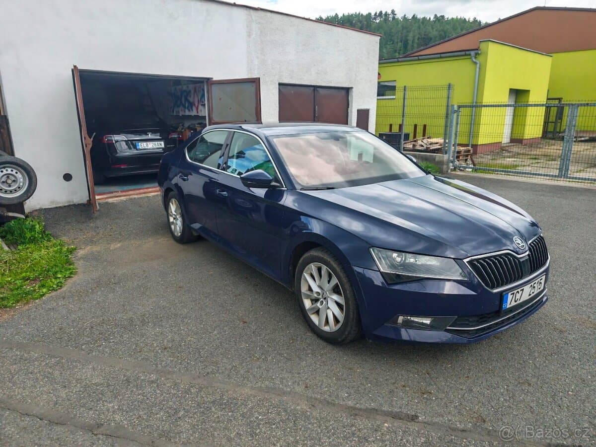 2018 Škoda SUPERB - 12
