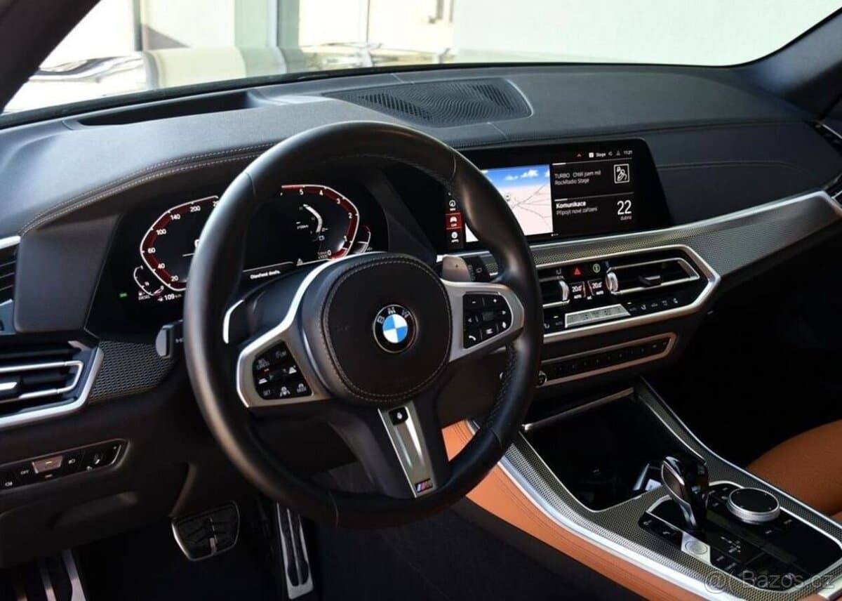 2022 BMW X5 - 12