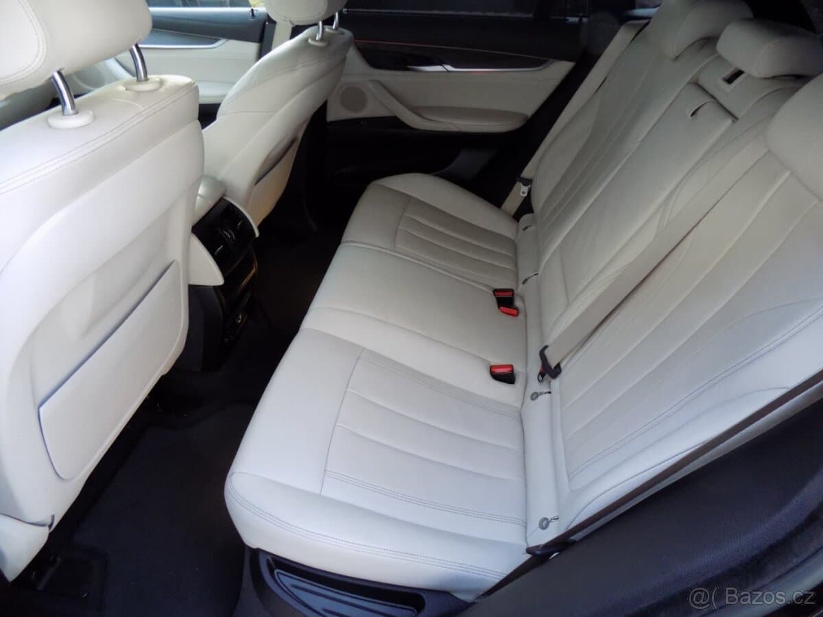 2016 BMW X6 - 12