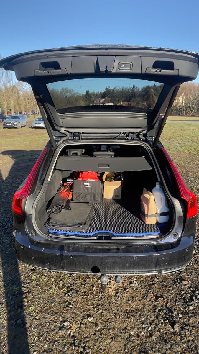 2018 Volvo V90 - 12