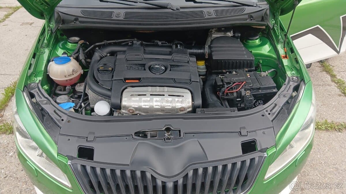 2011 Škoda FABIA - 12