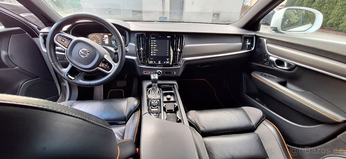 2019 Volvo V90 - 12