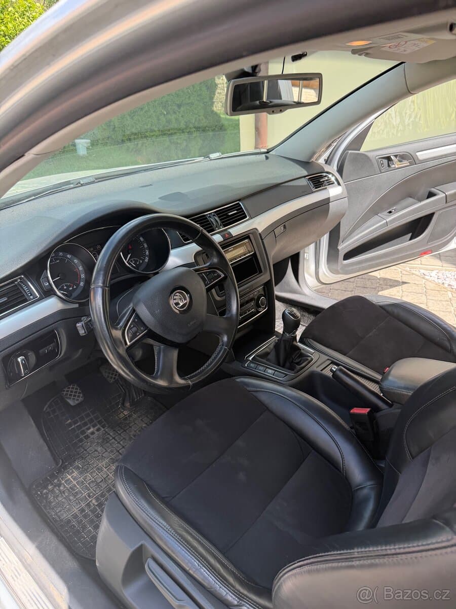 2014 Škoda SUPERB - 12