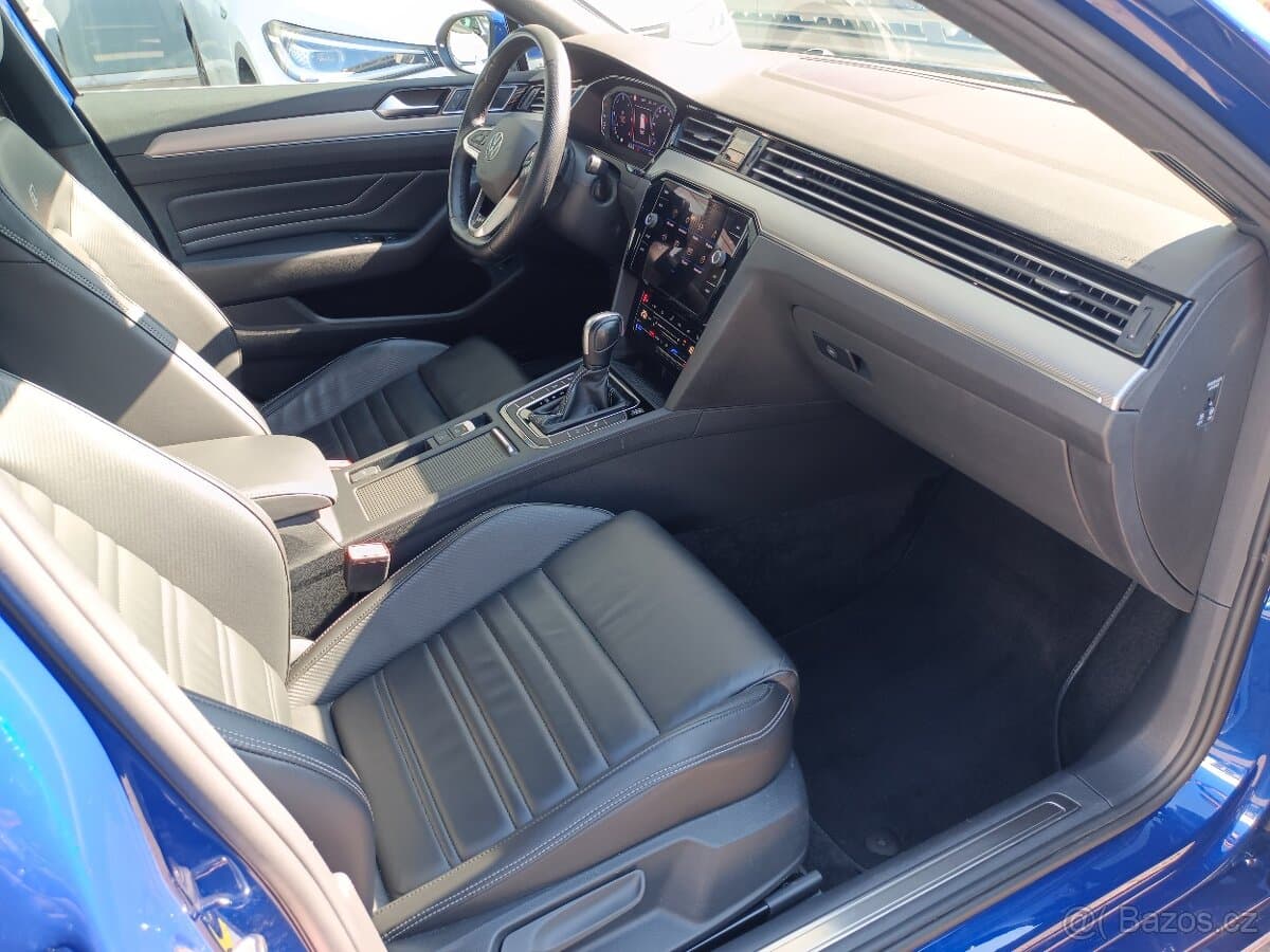 2021 Volkswagen PASSAT - 12