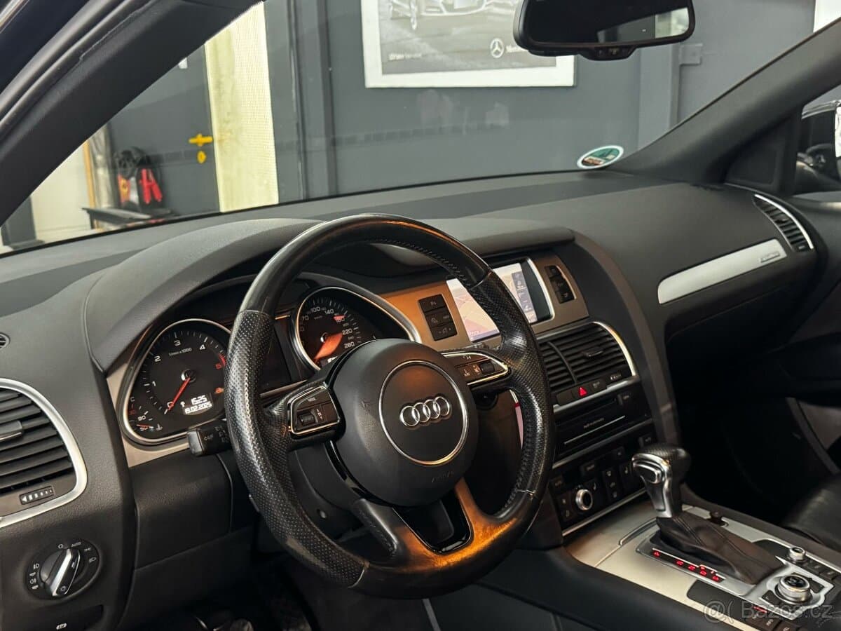 Audi Q7 - 12