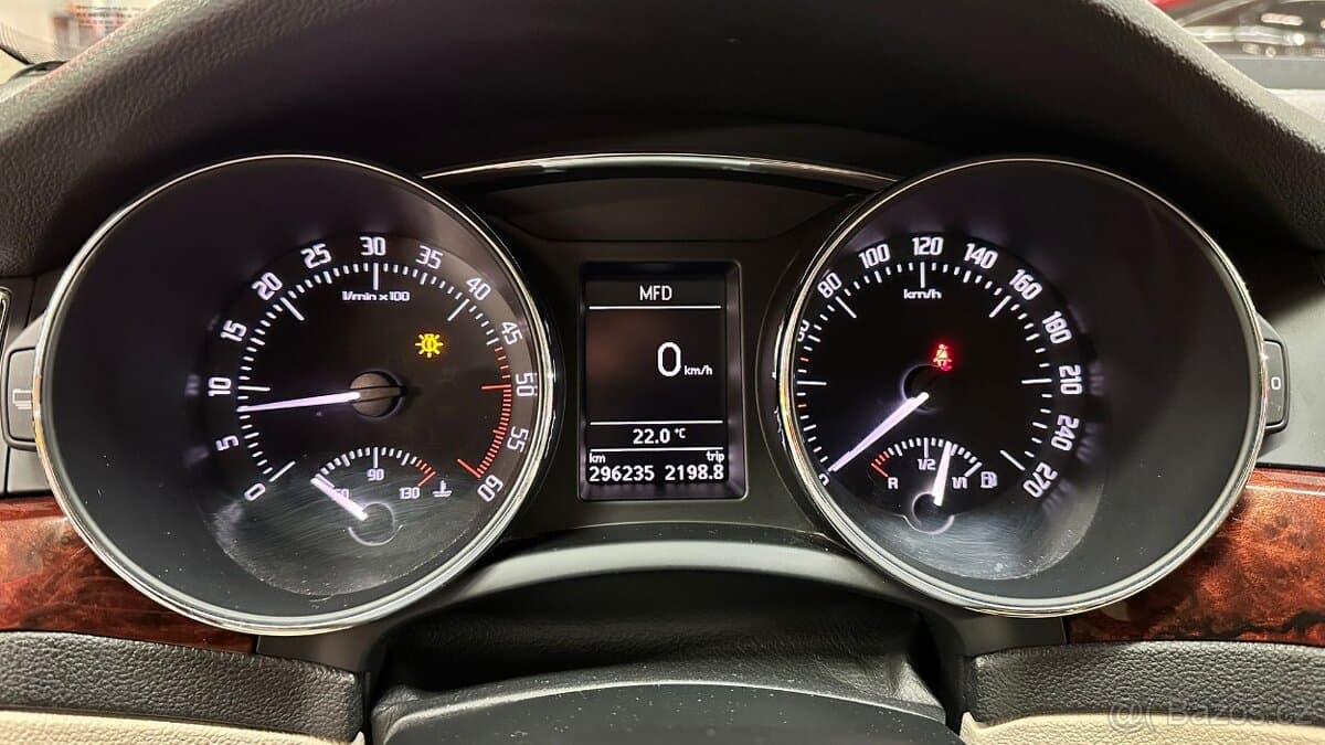 2010 Škoda SUPERB - 12