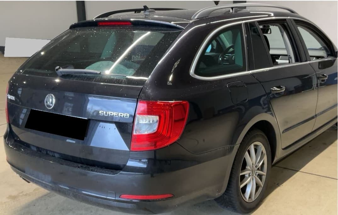 2014 Škoda SUPERB - 12