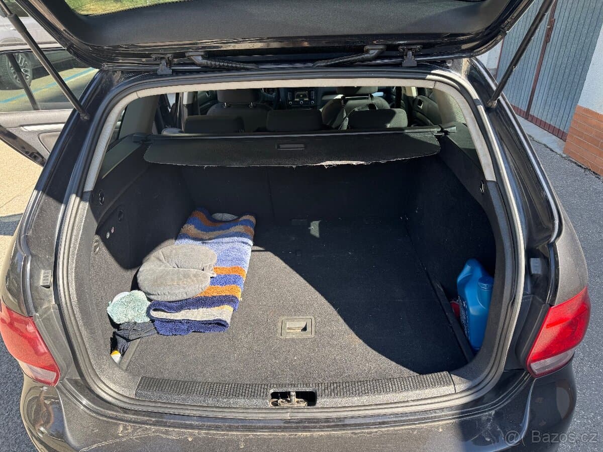 Volkswagen GOLF - 12