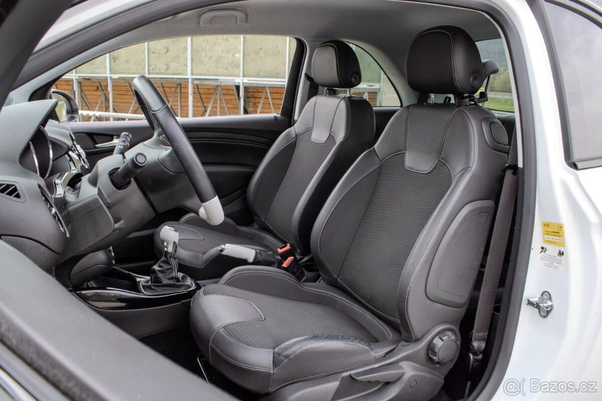 2019 Opel ADAM - 12