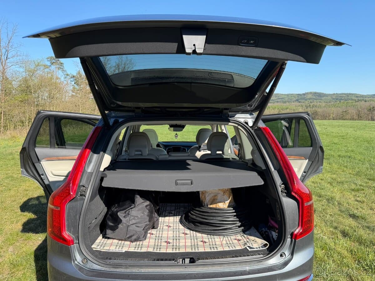 2017 Volvo XC90 - 12