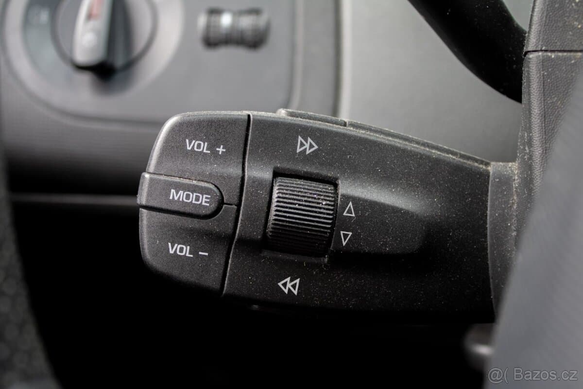 2011 Seat IBIZA - 12