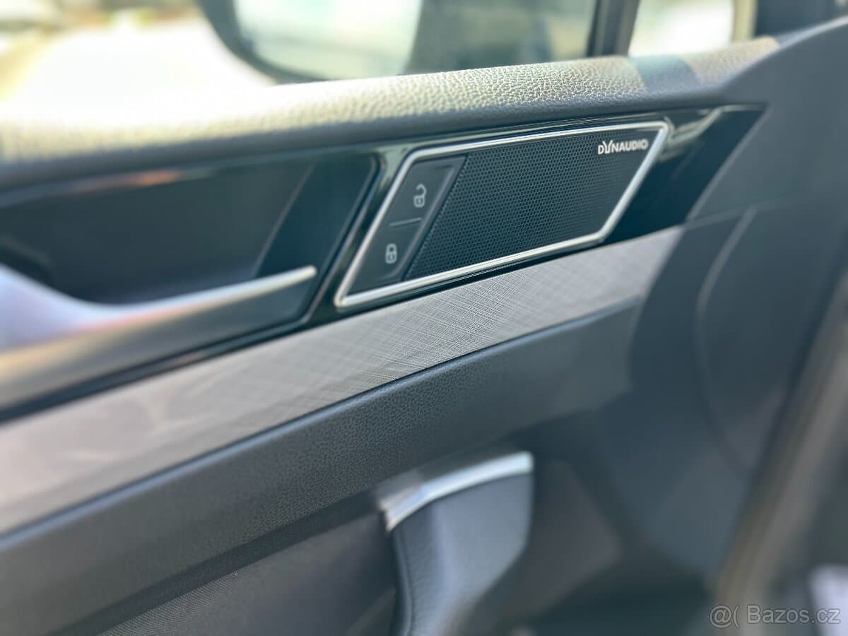 2019 Volkswagen PASSAT - 12
