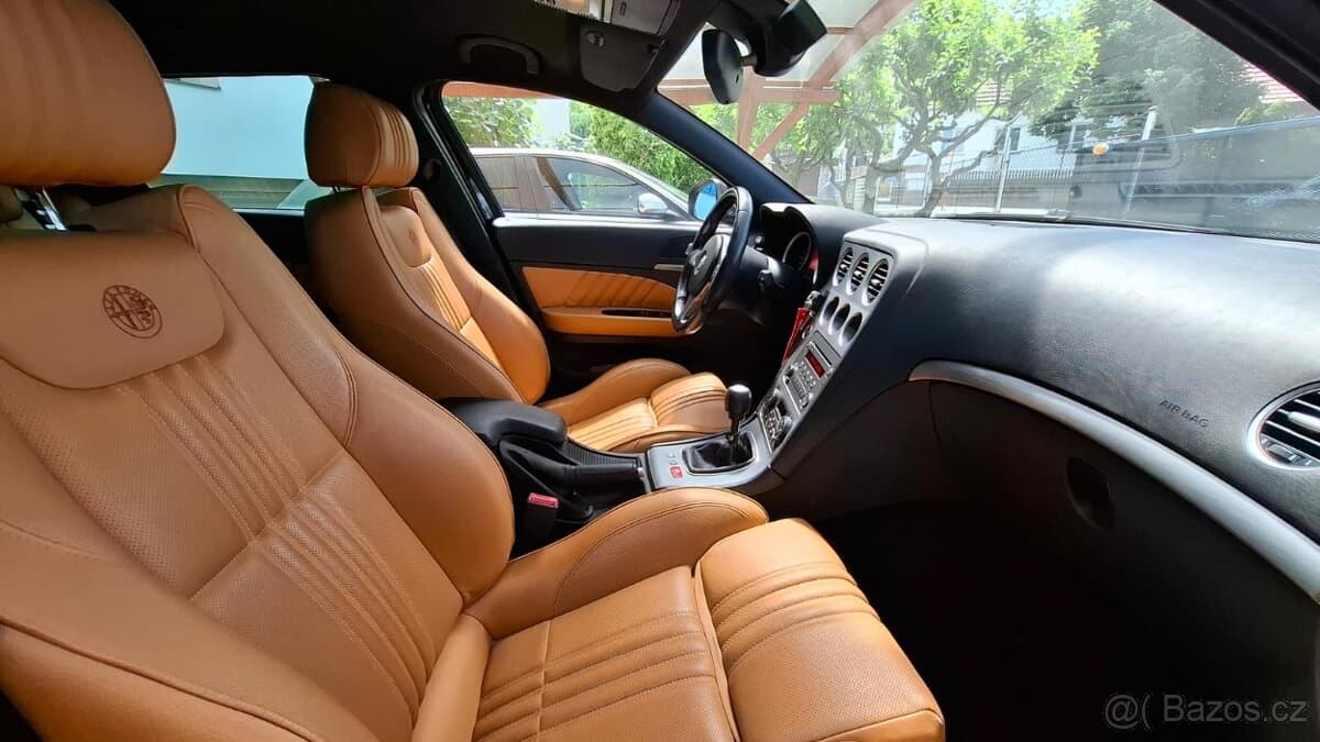 2009 Alfa Romeo 159 - 12