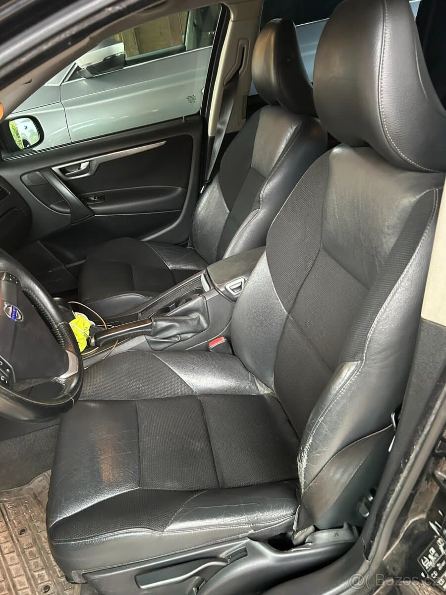 2007 Volvo V70 - 12