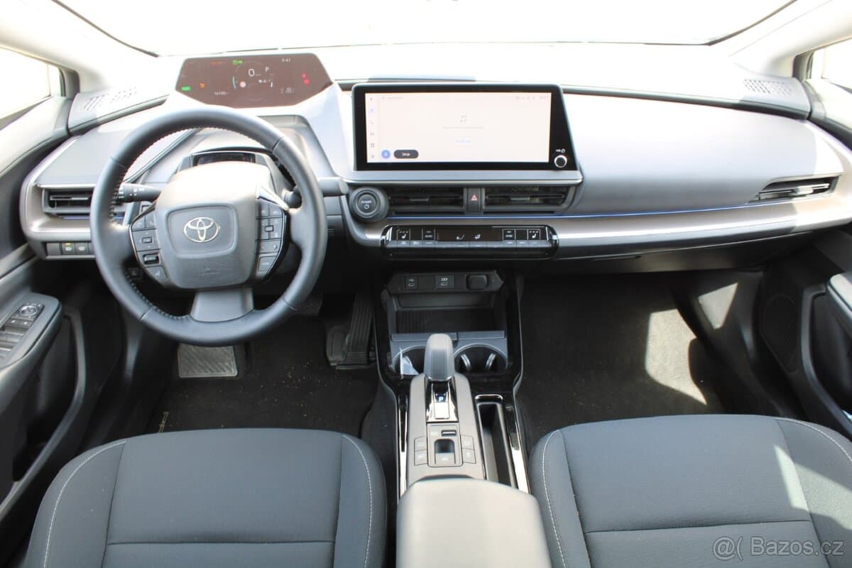 2023 Toyota PRIUS - 12