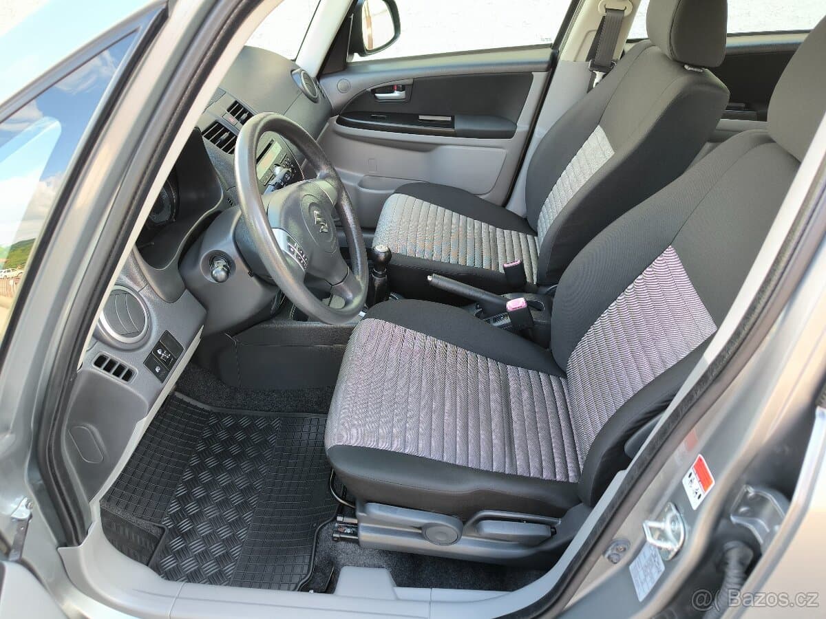 2012 Suzuki SX4 - 12
