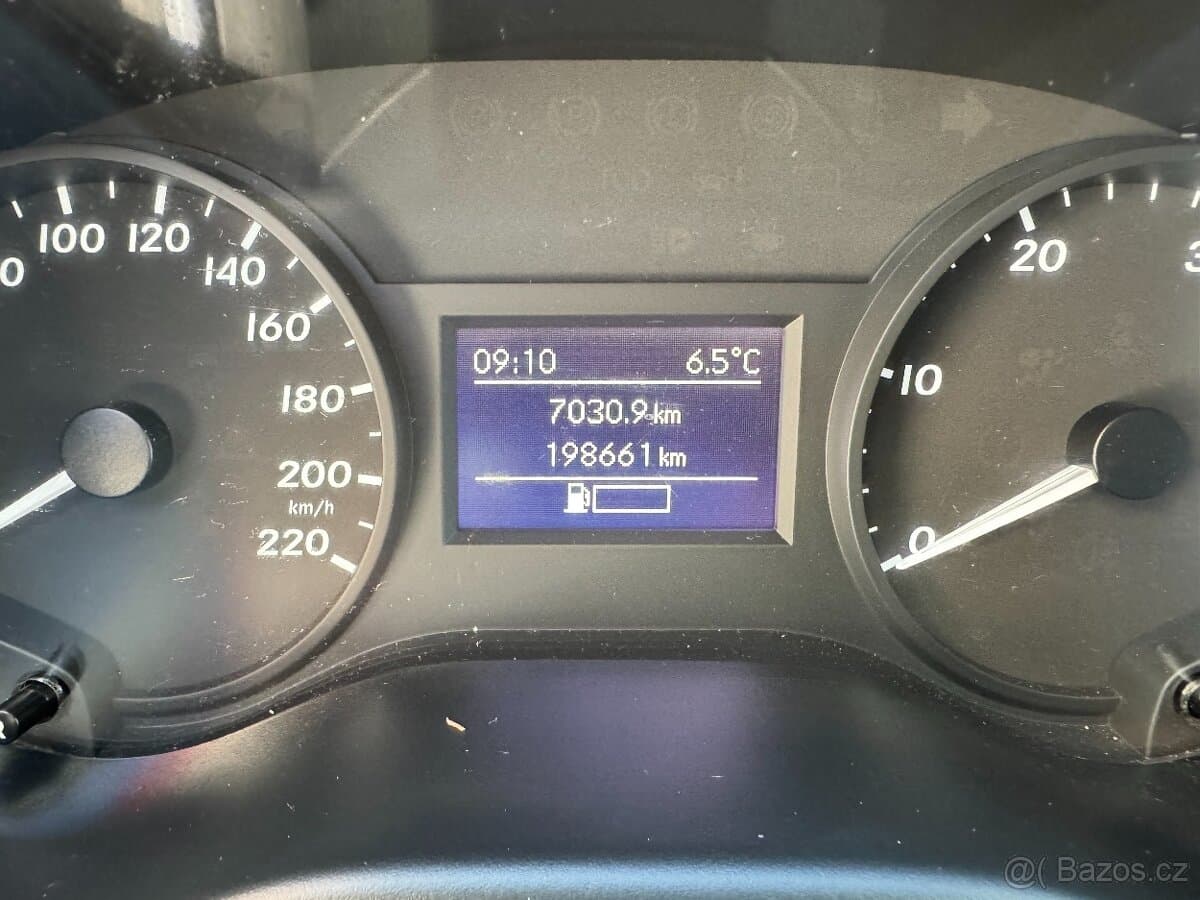 2017 Mercedes-Benz VITO - 12