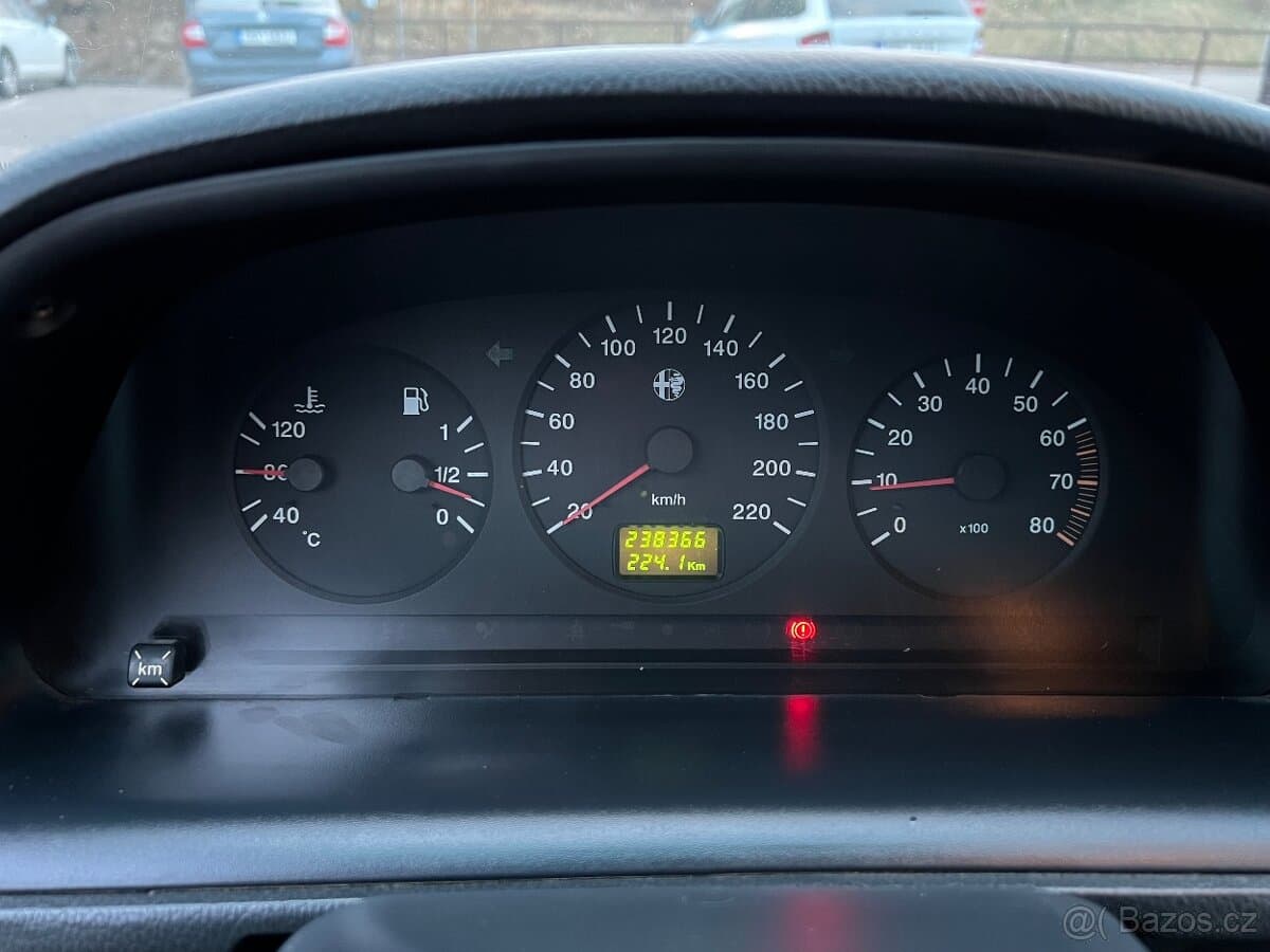 1994 Alfa Romeo 146 - 12
