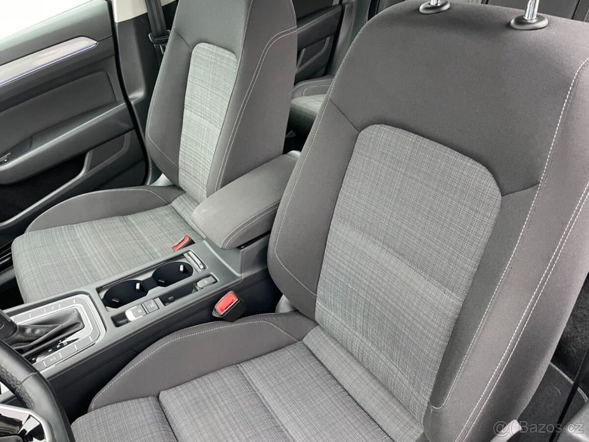 2021 Volkswagen PASSAT - 12