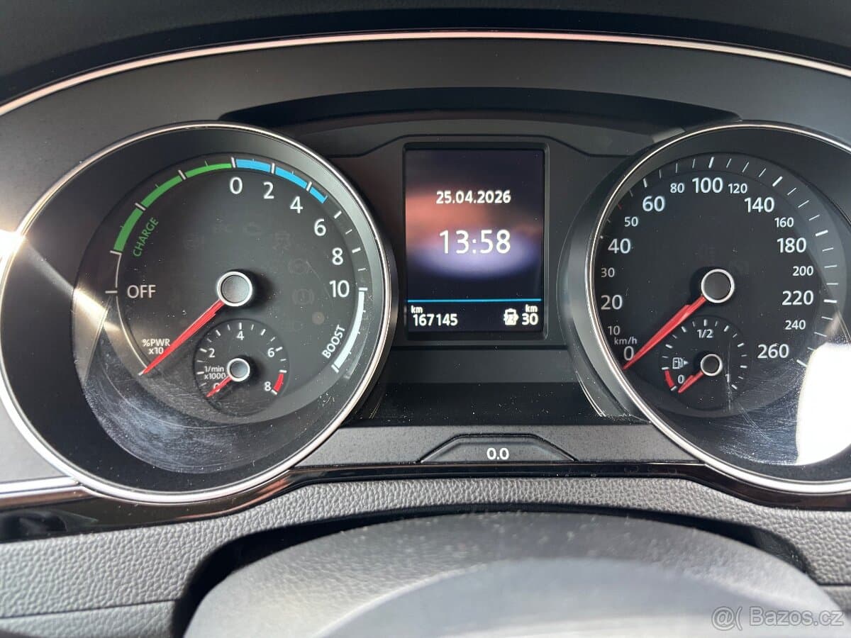 2022 Volkswagen PASSAT - 12