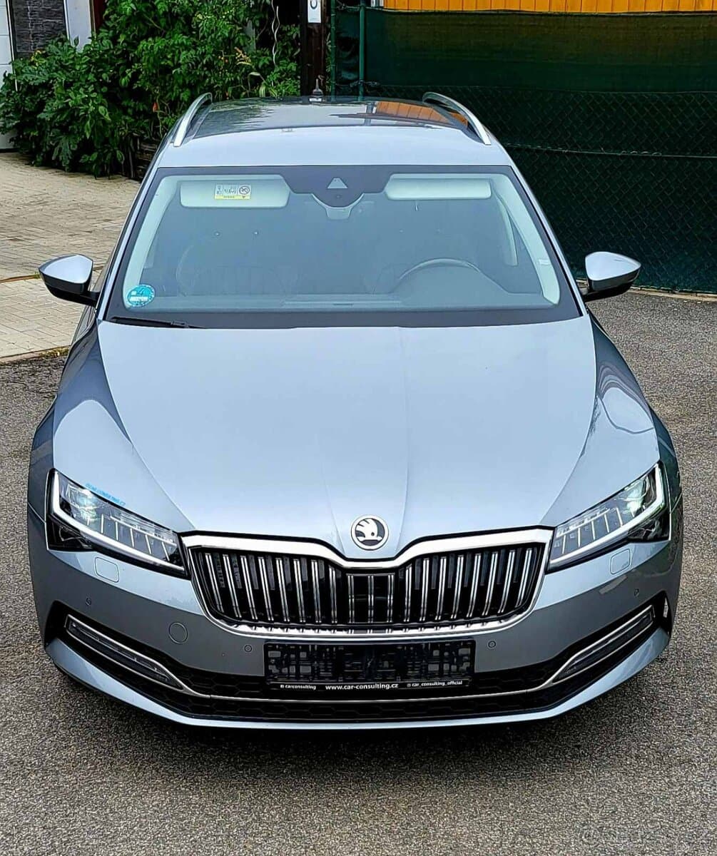 2020 Škoda SUPERB - 12