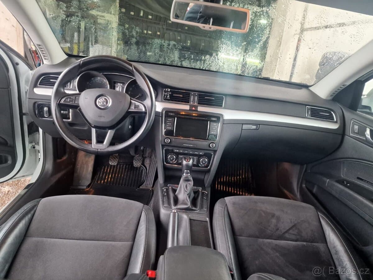 2013 Škoda SUPERB - 12