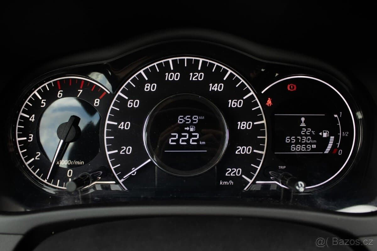 2015 Nissan NOTE - 12