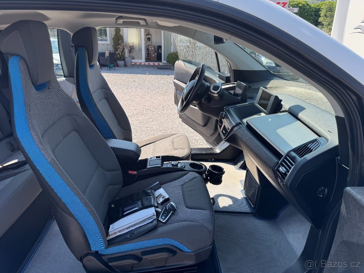 2014 BMW i3 - 12