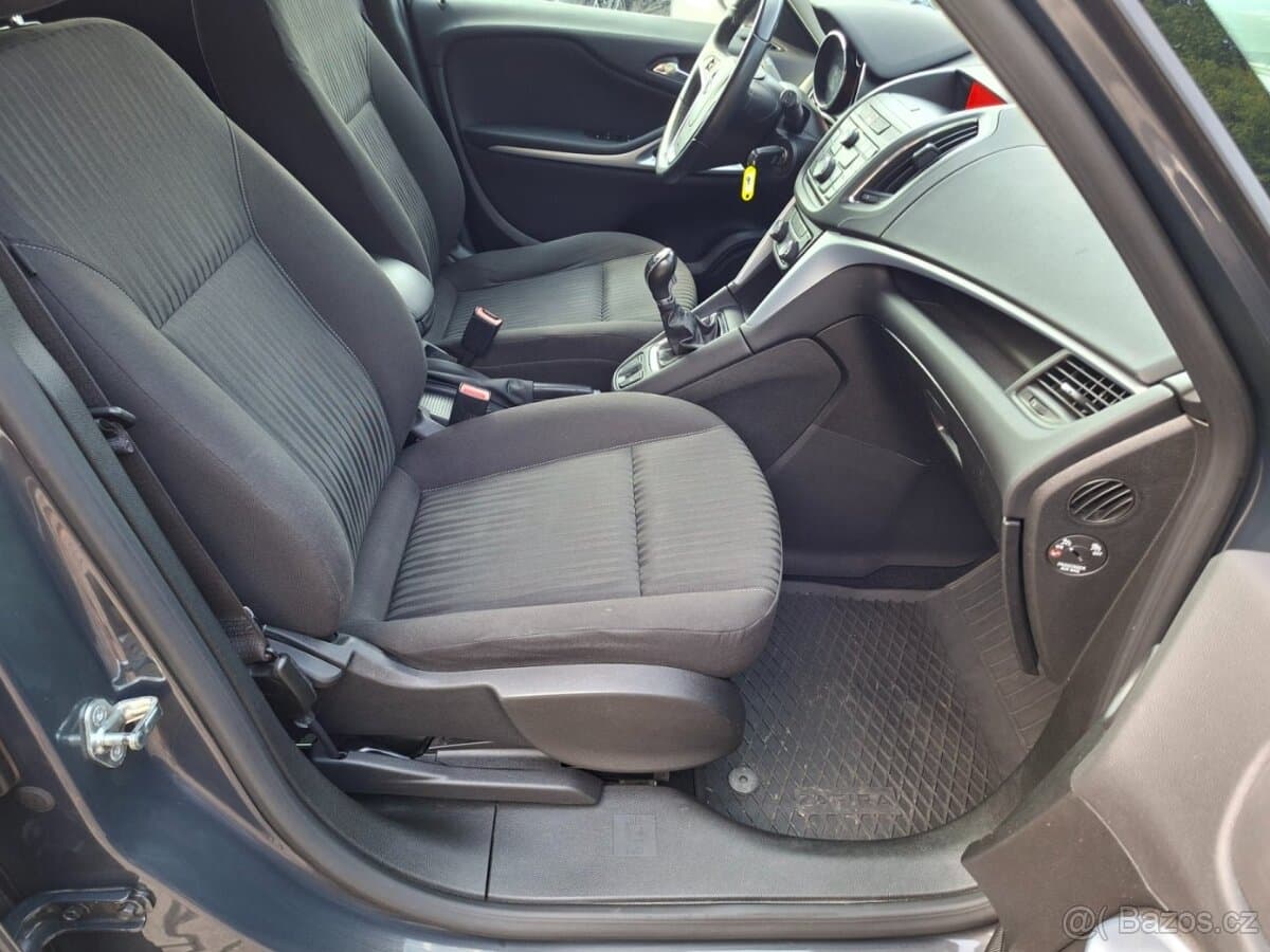 2013 Opel ZAFIRA - 12