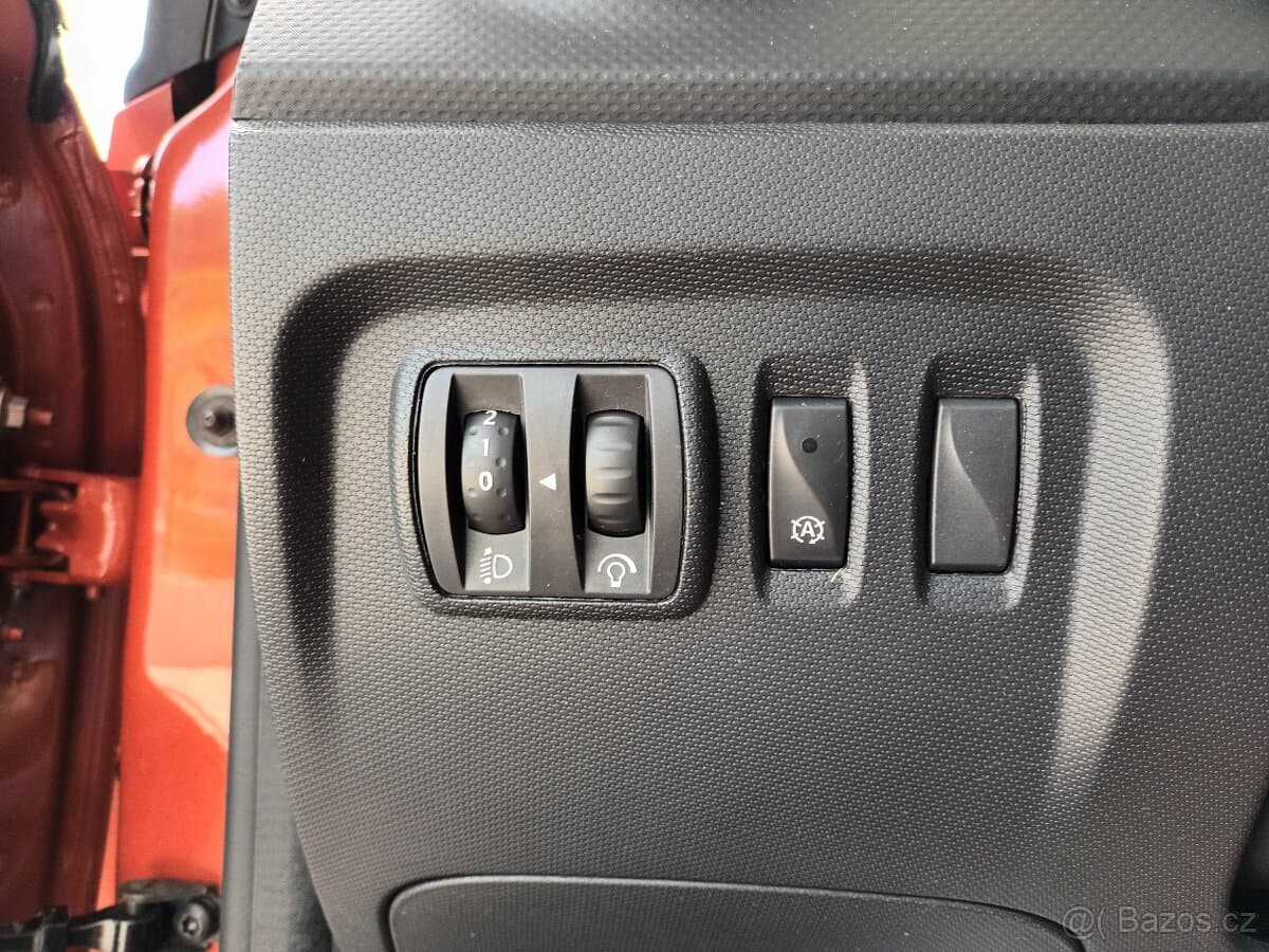 2014 Renault CAPTUR - 12