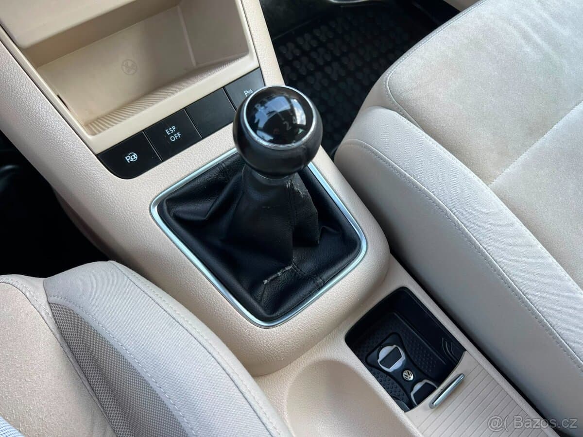 2009 Volkswagen GOLF - 12
