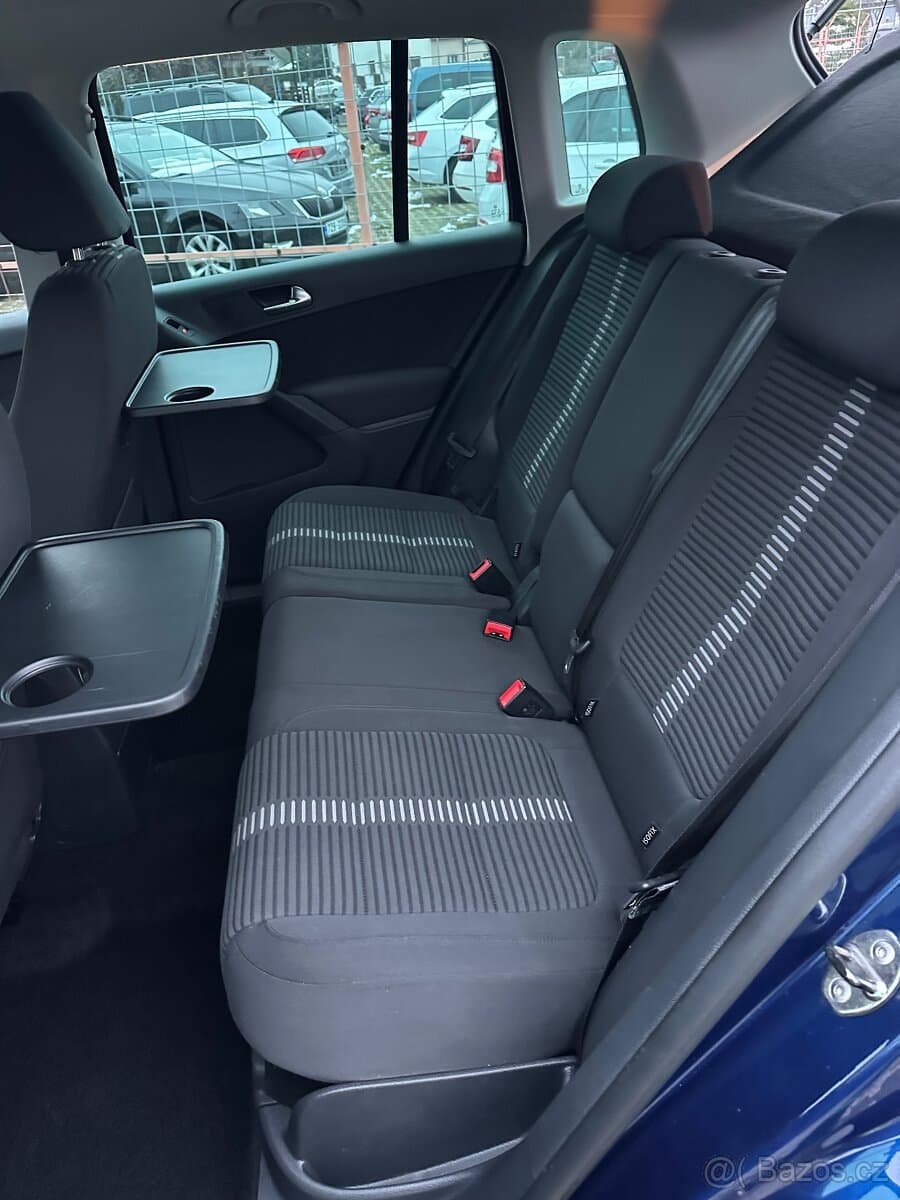 2010 Volkswagen TIGUAN - 12