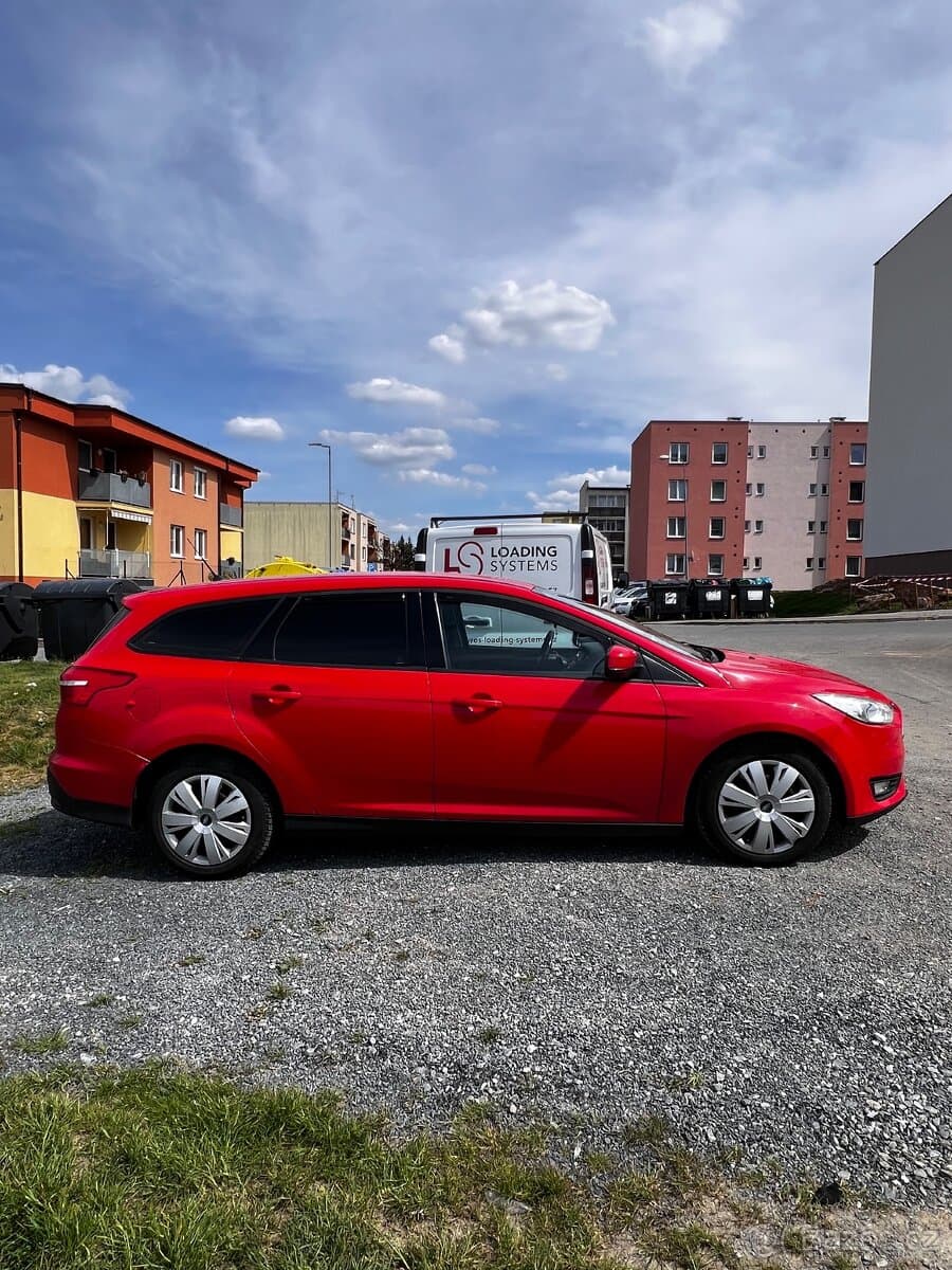 2018 Ford FOCUS - 12