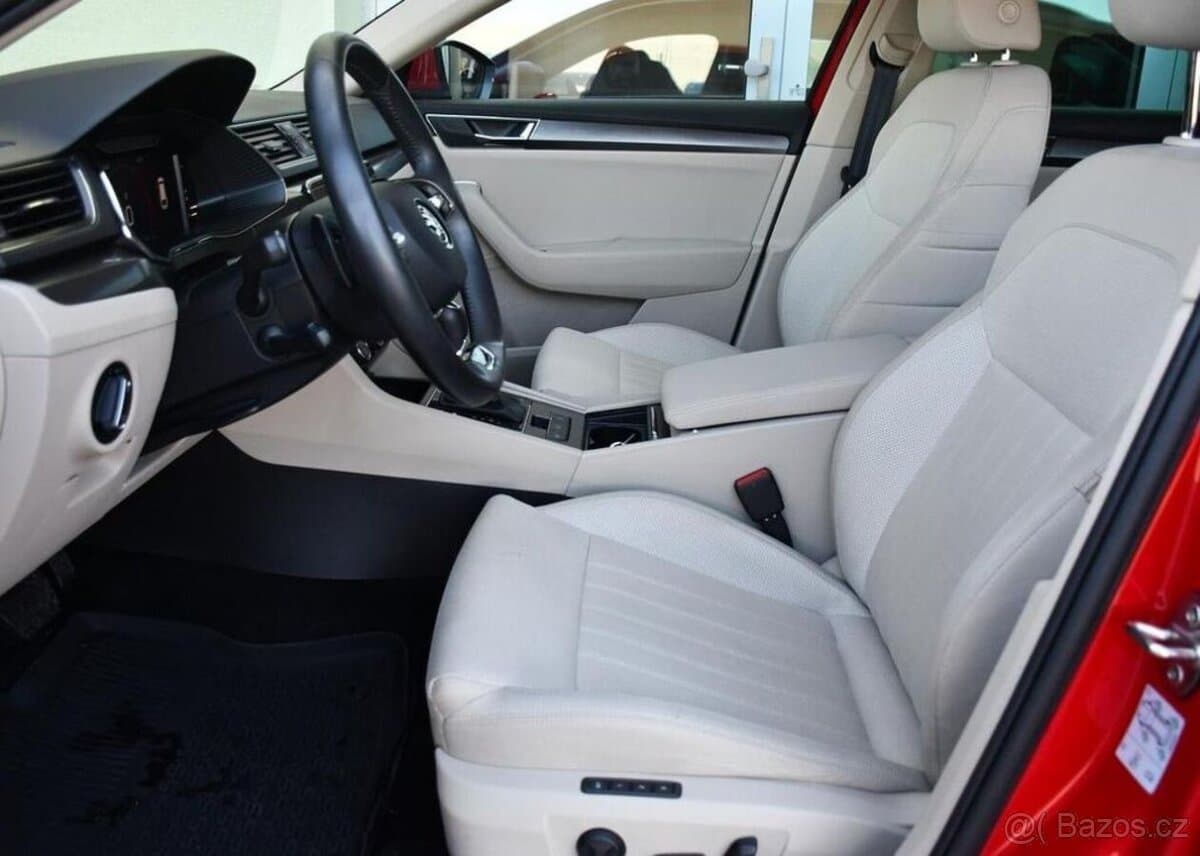 2022 Škoda SUPERB - 12