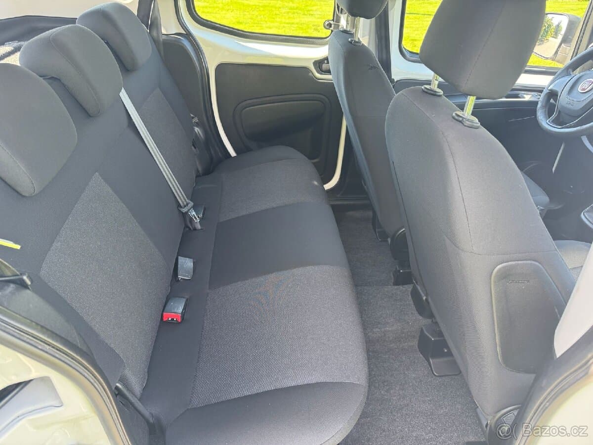 2017 Fiat QUBO - 12