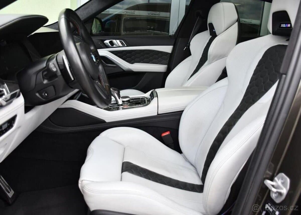 2021 BMW X6 - 12