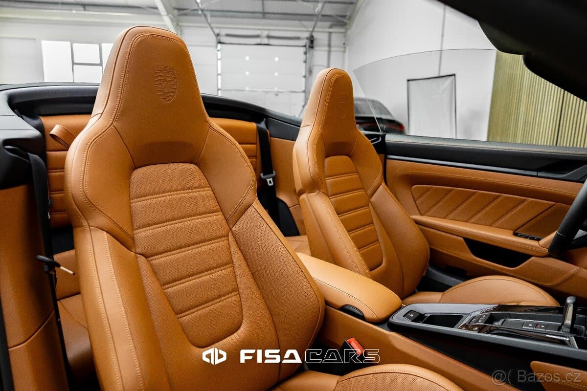 2025 Porsche 911 - 12