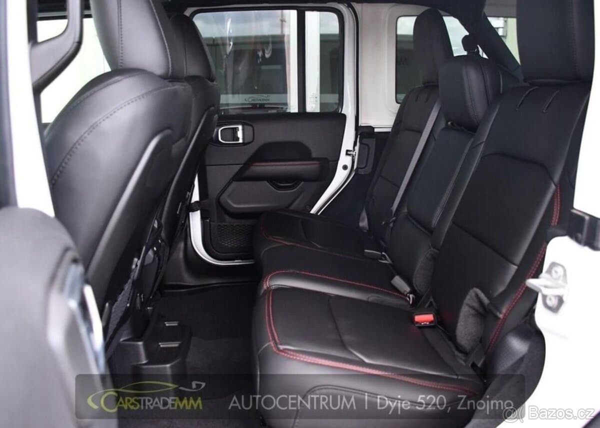 2025 Jeep WRANGLER - 12