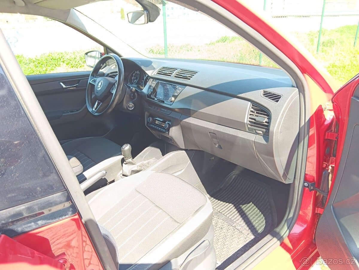 2019 Škoda FABIA - 12